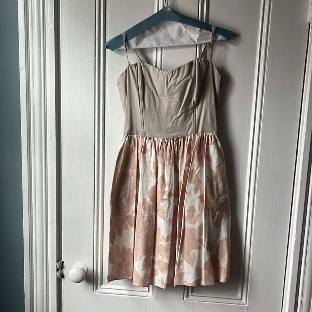 H&M beige dress size 8
